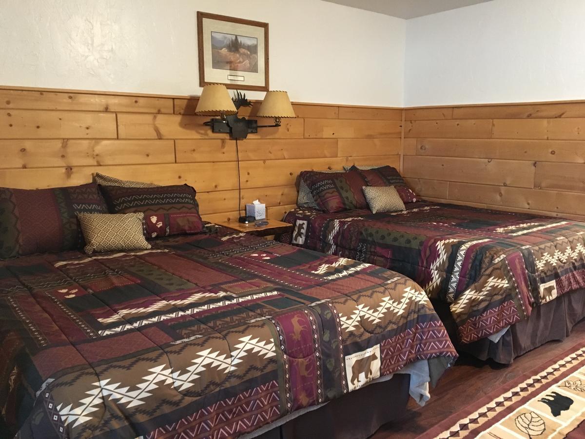 Chinook Winds Motel ดูบอยส์ ภายนอก รูปภาพ